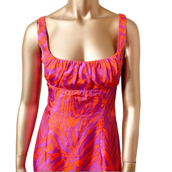 ✨Milly✨ Silk Pattern Dress - Picture 3 of 3